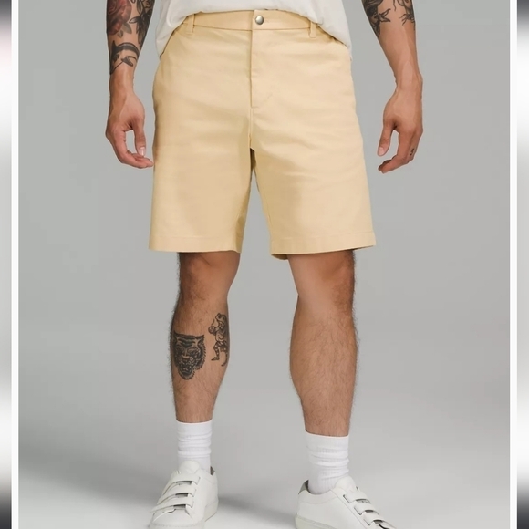 Lululemon Commission Classic-Fit Short 9" Oxford In Prosecco / White Size 30 - Picture 2 of 13